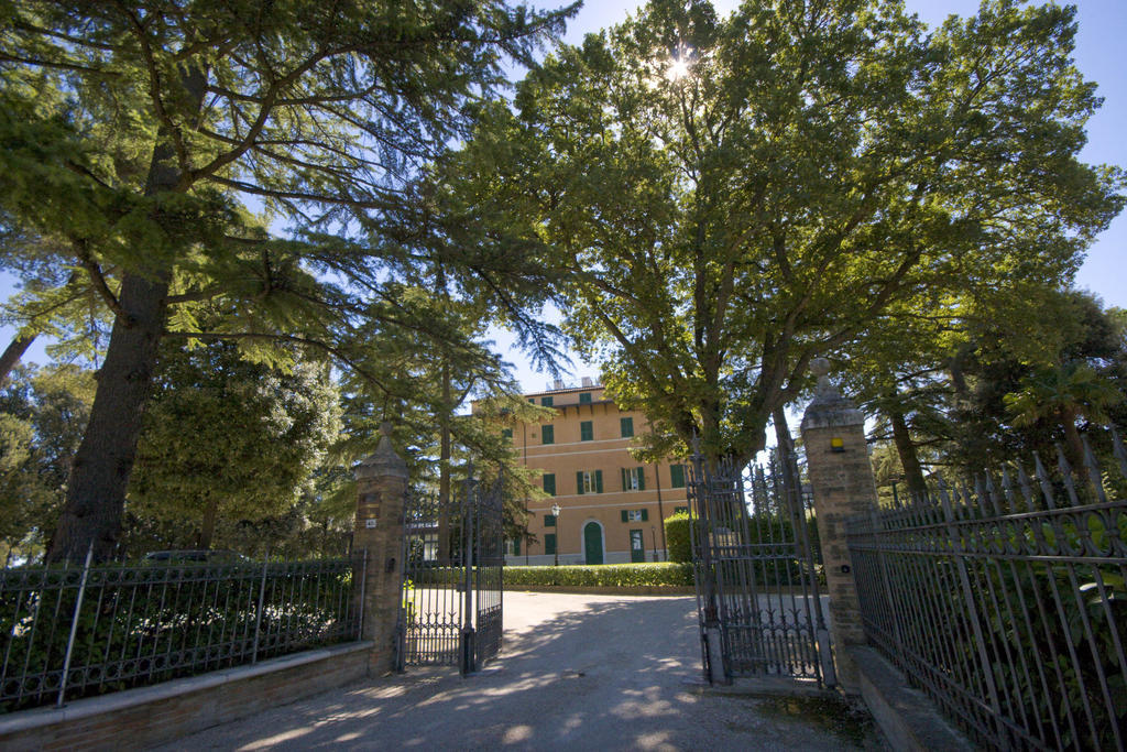 Hotel Villa Verdefiore Appignano  Exterior photo